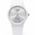 Montre Casio MQ-24-7B — Blanc Épuré